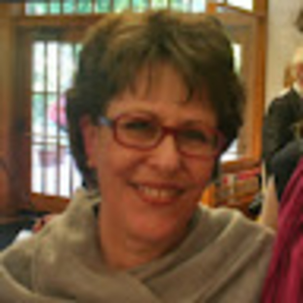 Meet your Posher, Denise